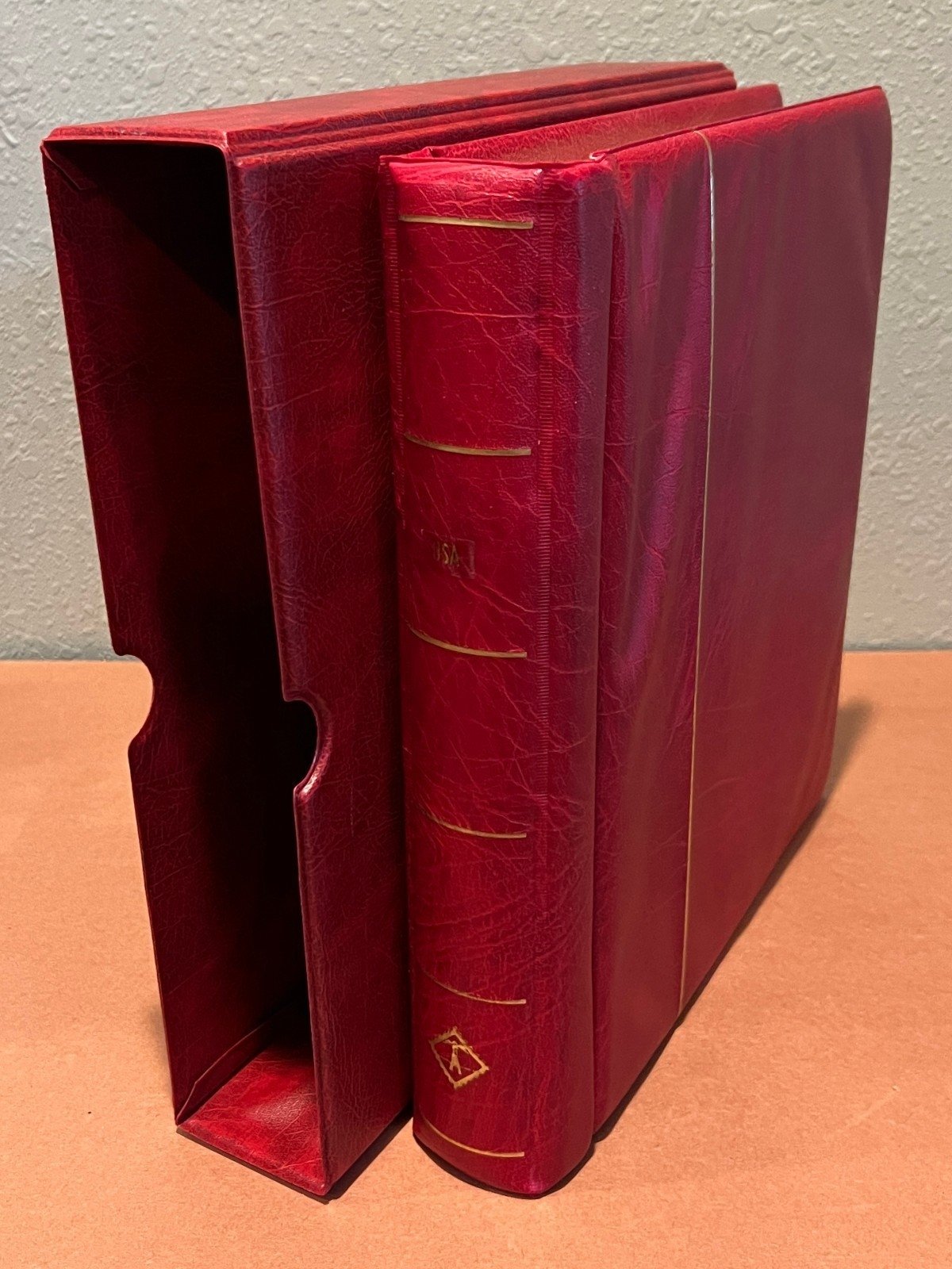 United States 2007-2009 Lighthouse Hingeless Stamp Album & Slipcase ZAYIX