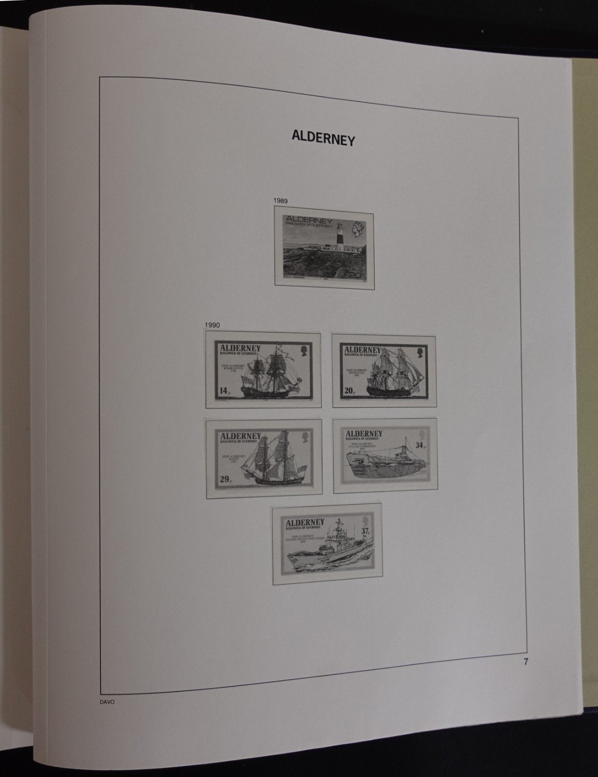 Isle Of Man 1973-1990 Davo Hingeless Stamp Album ZAYIX