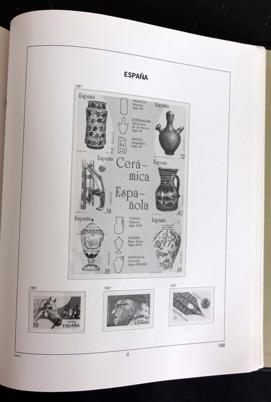 Spain 1974-1989 Davo Hingeless Stamp Album ZAYIX