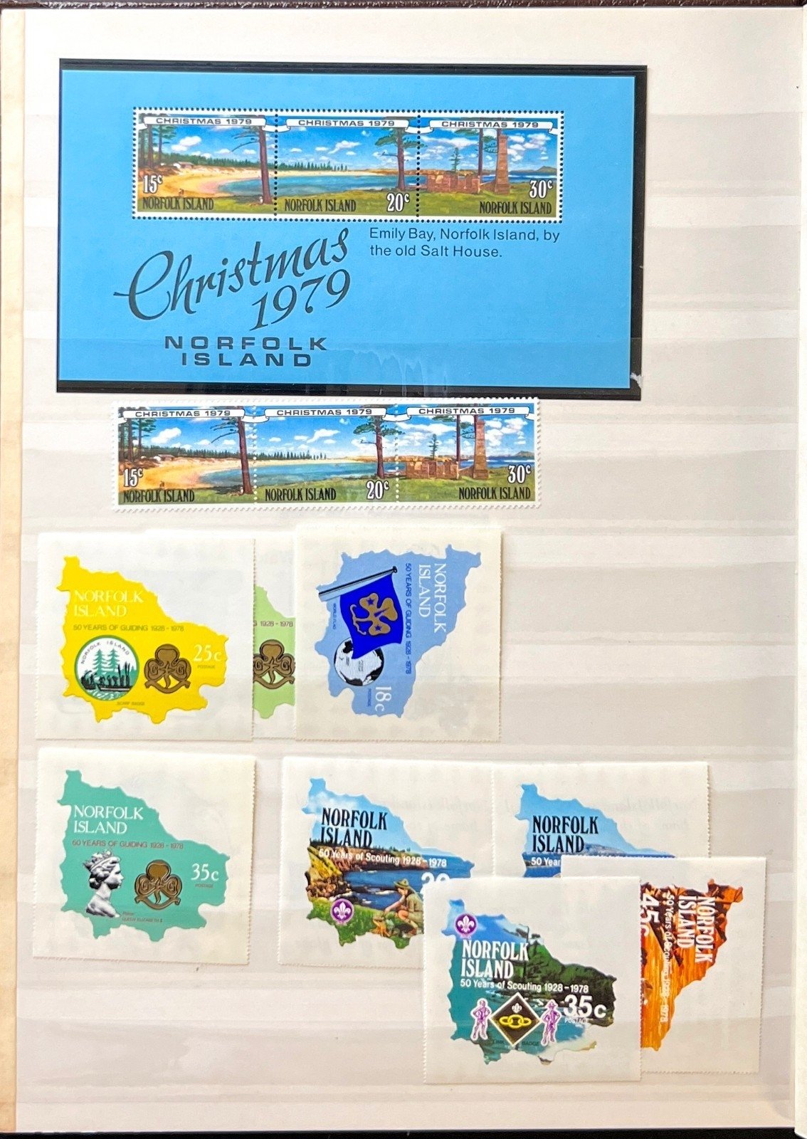 World Wide Assorted Stamp Collection Lighthouse Stockbook MNH ZAYIX