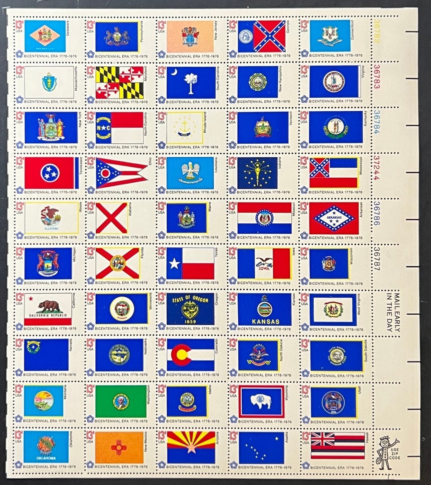US 1633-1682 Mint Sheet (MNH) U.S. Bicentennial State Flags 13-Cent 1976 ZAYIX