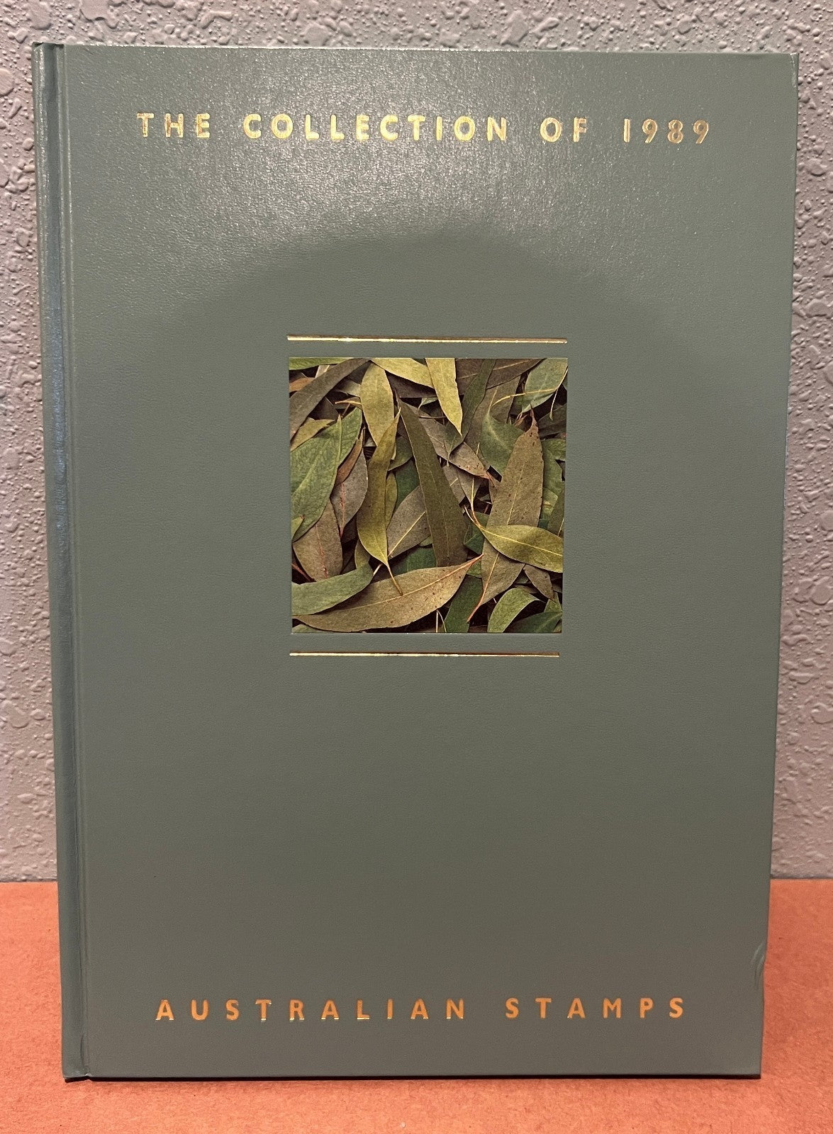 Australia 1989 Yearbook (MNH) Collection Of Australian Stamps ZAYIX