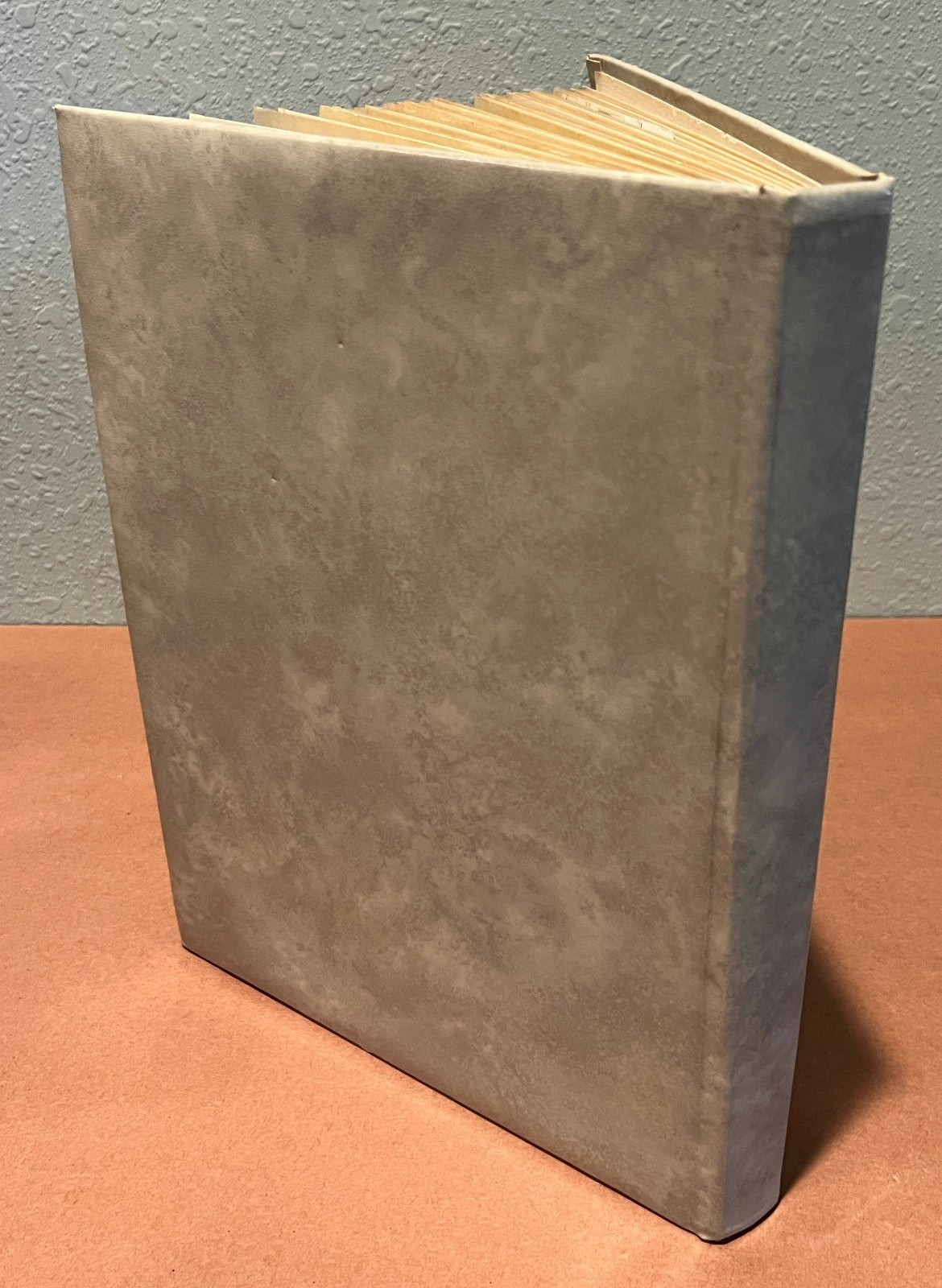 World Wide Stamp Collection Stockbook Mint & Used Estimated 3500 Stamps ZAYIX