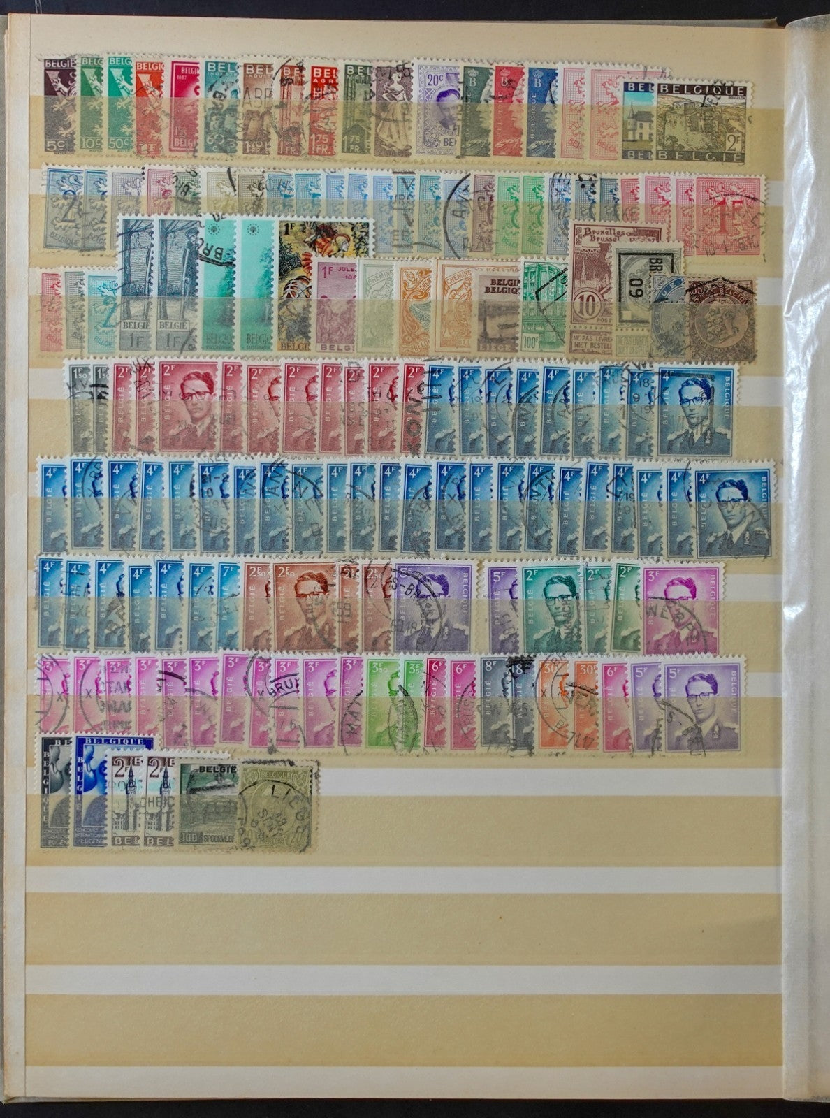 World Wide Stamp Collection Stockbook Mint & Used Estimated 3500 Stamps ZAYIX