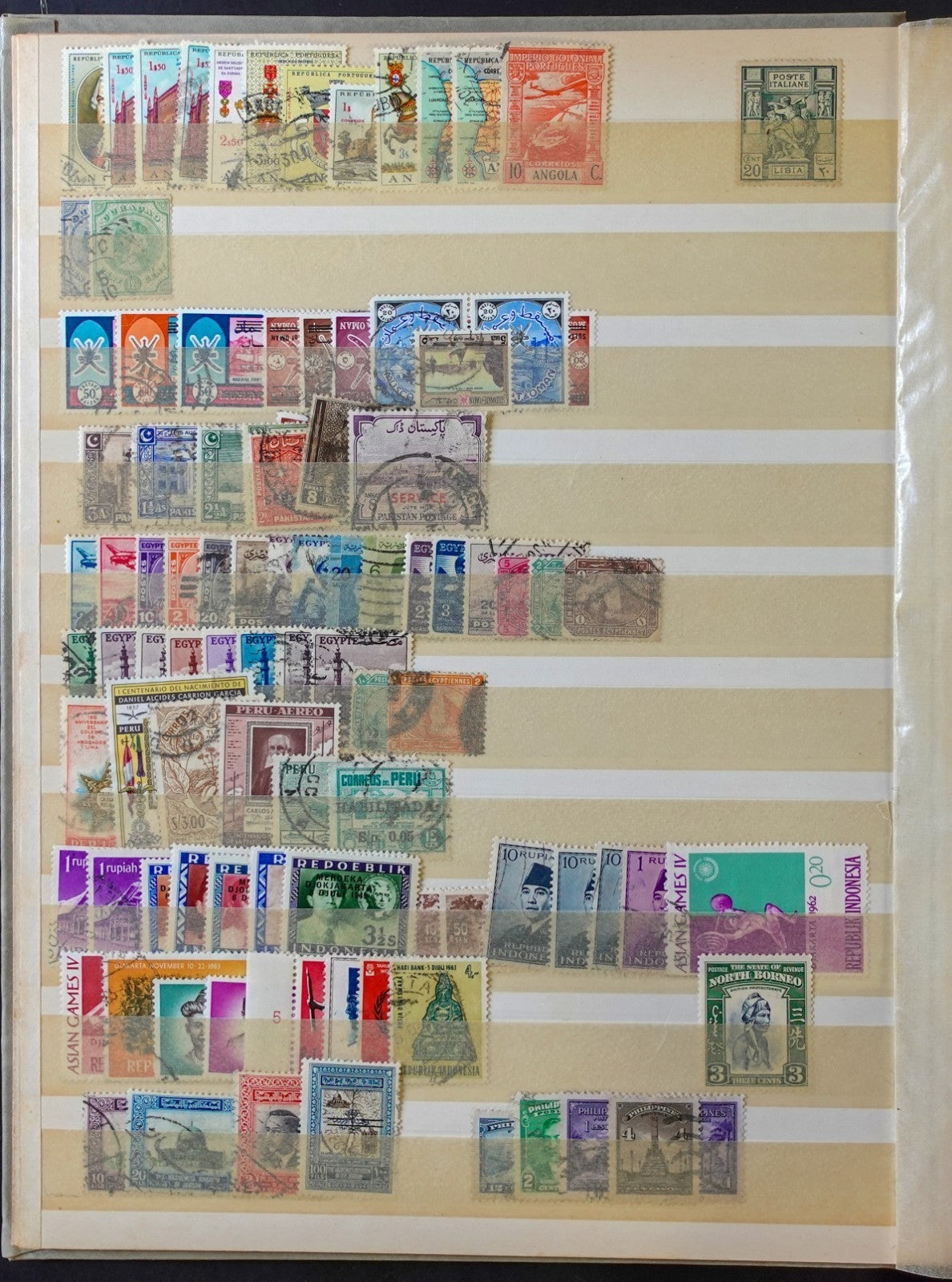 World Wide Stamp Collection Stockbook Mint & Used Estimated 3500 Stamps ZAYIX