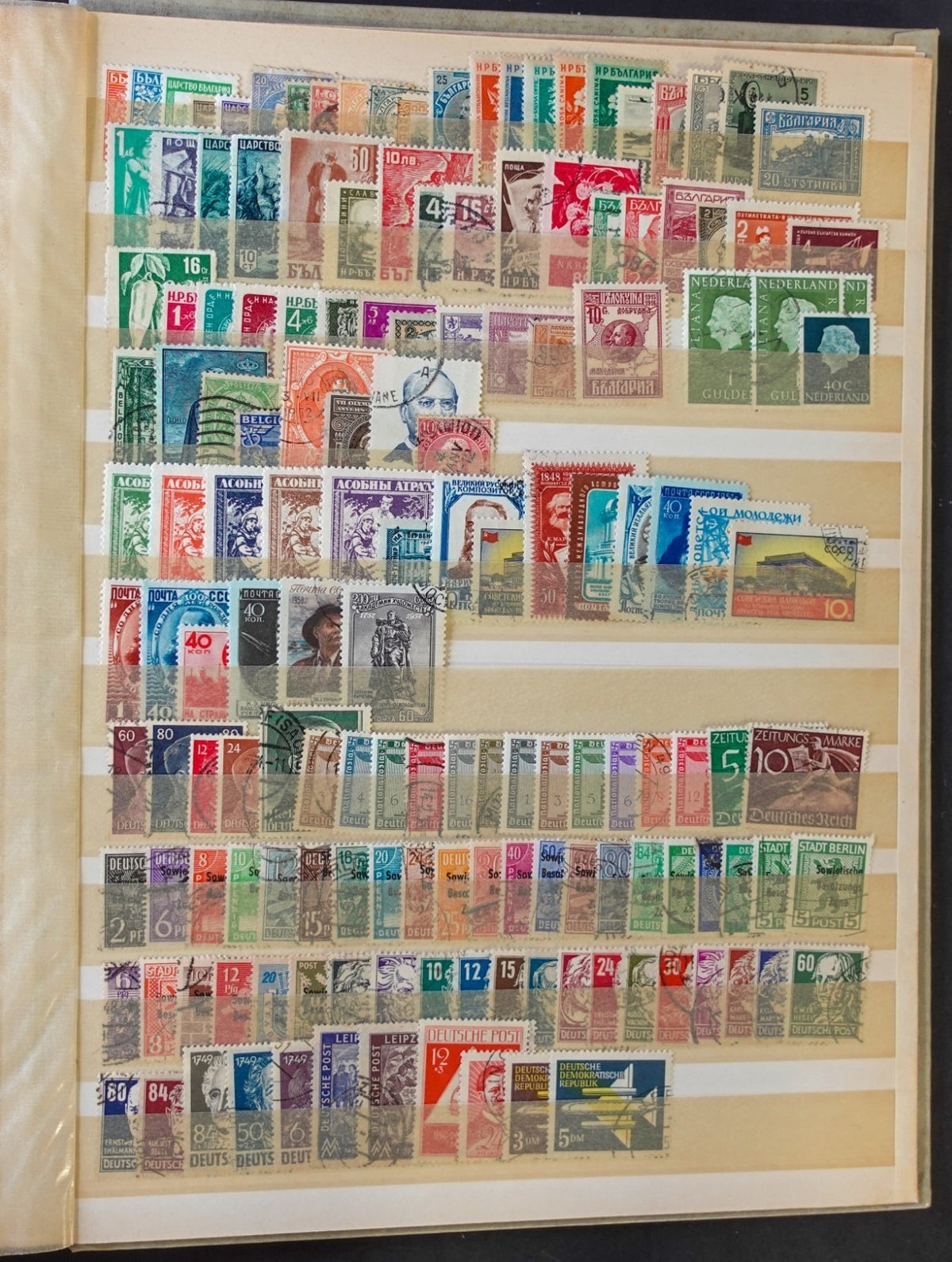 World Wide Stamp Collection Stockbook Mint & Used Estimated 3500 Stamps ZAYIX