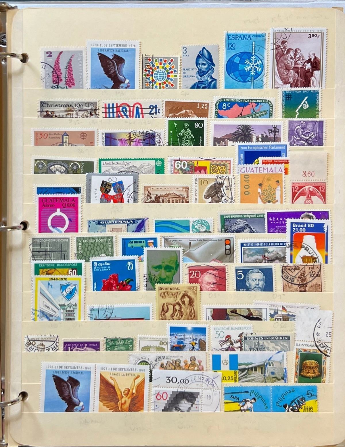 World Wide Stamp Collection Stockbook 17 Pages Mint & Used ZAYIX