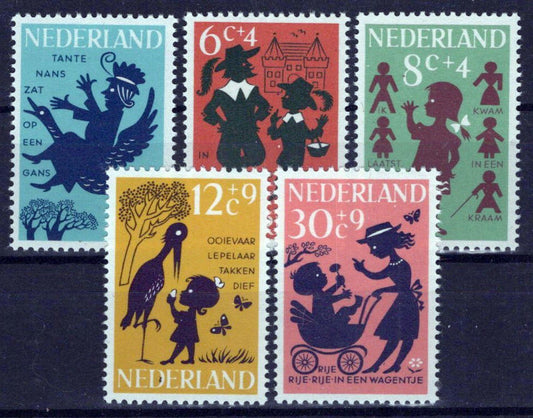 Netherlands B383-B387 MNH Semi-Postal Nursery Rhymes Zayix Stamps 0225S0274M