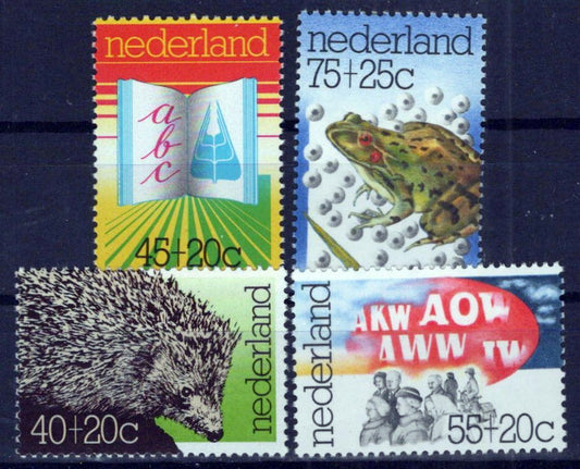 Netherlands B517-B520 MNH Semi-Postal Books Frogs Zayix Stamps 0225S0303M