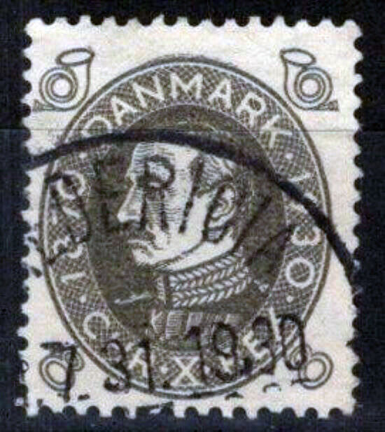 Denmark 212 Used 8o dk gray Christian X Royalty 083022S27