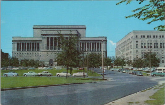 ZAYIX Mac Arthur Square Showing Court House Milwaukee Wisconsin Postcard