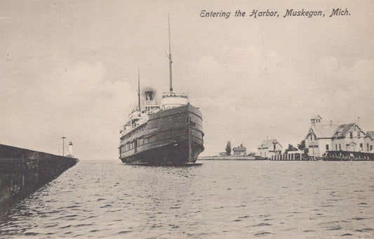 ZAYIX Postcard Great Lakes Steamer Entering the Harbor Muskegon, Michigan c1908