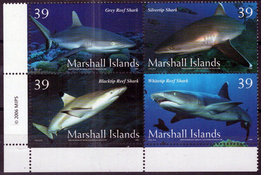 Marshall Islands 883 MNH Sharks Marine Life ZAYIX 092023S78M