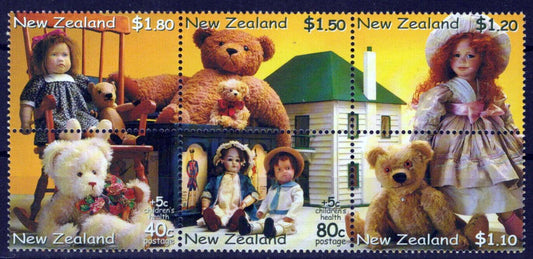 New Zealand 1686a MNH Toys Bears Dolls ZAYIX 1024M0113M