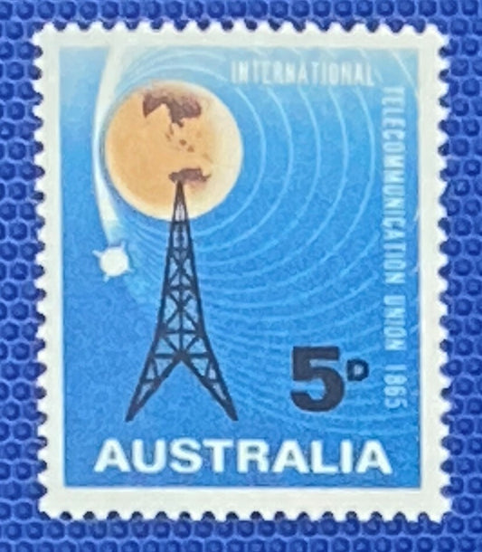 Australia 388 MNH 1965 Communications Radio Mast Satellite ZAYIX 012922S43M