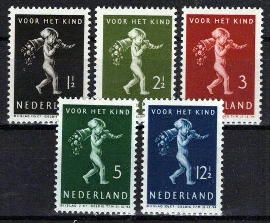 Netherlands B118-B122 MH Semi-Postal Child Cornucopia Zayix Stamps 0225S0480M