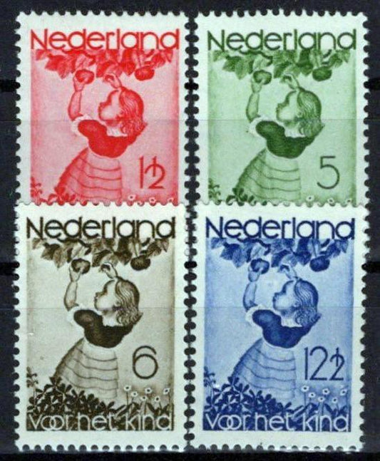 Netherlands B82-B85 MH Child Welfare Apples Zayix Stamps 0225S0514M