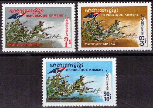 Cambodia 246-248 MNH Territorial Defense Soldiers in Battle
