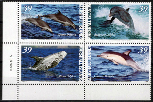 Marshall Islands 892 MNH Marine Life Dolphins ZAYIX 092023S68M