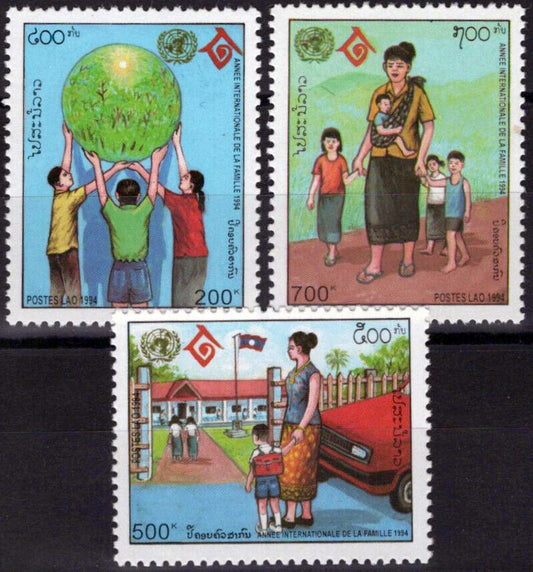 ZAYIX Laos 1184-1186 MNH International Year of the Family 100123S145